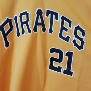 Pittsburgh Pirates Clemente Jersey